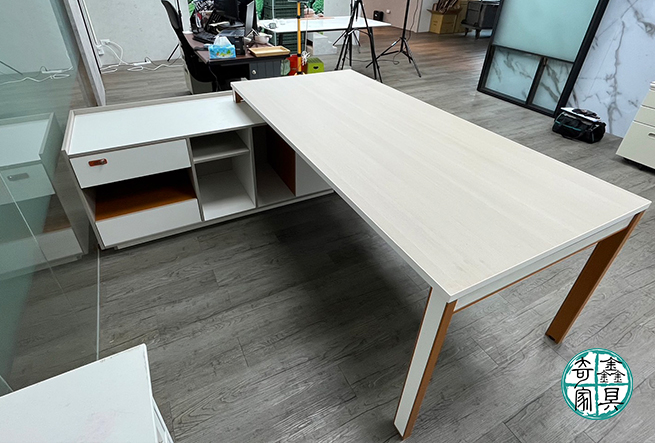 主管桌∣辦公桌,辦公椅,OA屏風,辦公室隔間,奇鑫辦公家具