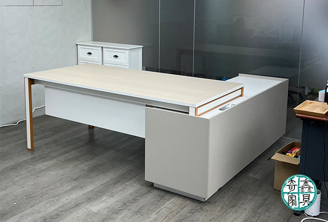 主管桌∣辦公桌,辦公椅,OA屏風,辦公室隔間,奇鑫辦公家具