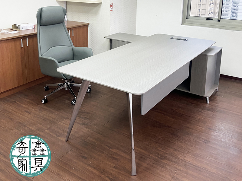 主管桌∣辦公桌,辦公椅,OA屏風,辦公室隔間,奇鑫辦公家具