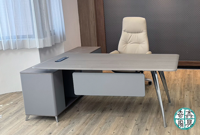 主管桌∣辦公桌,辦公椅,OA屏風,辦公室隔間,奇鑫辦公家具
