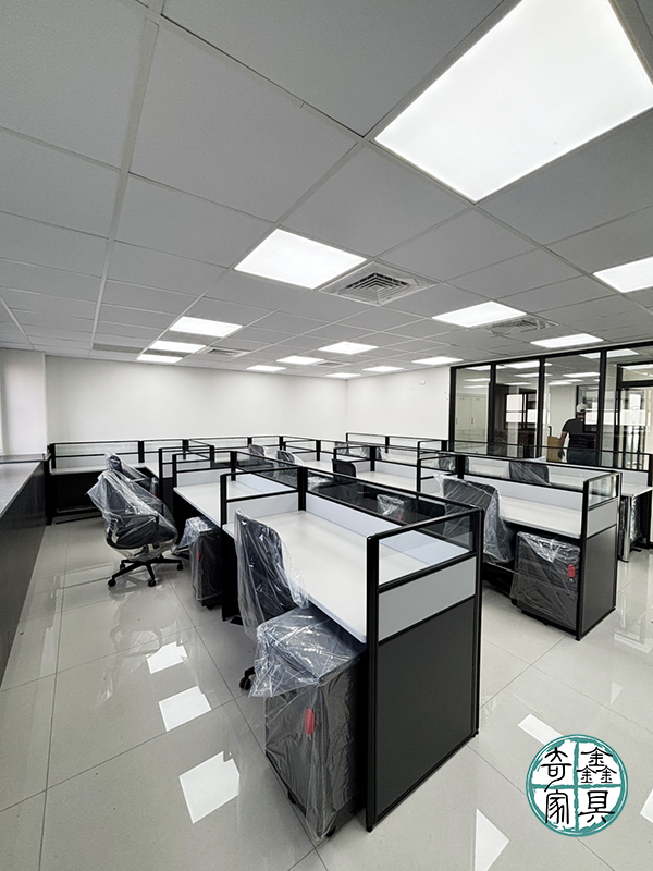 案例「OA屏風工作站/2.5cm屏風」∣奇鑫辦公家具